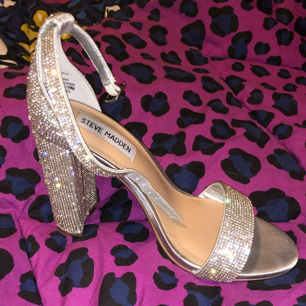 STEVE MADDEN HEELS